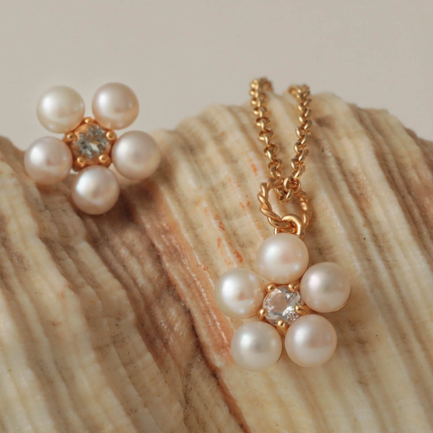 Flower pendant(パール/プラシオライト):ペンダント