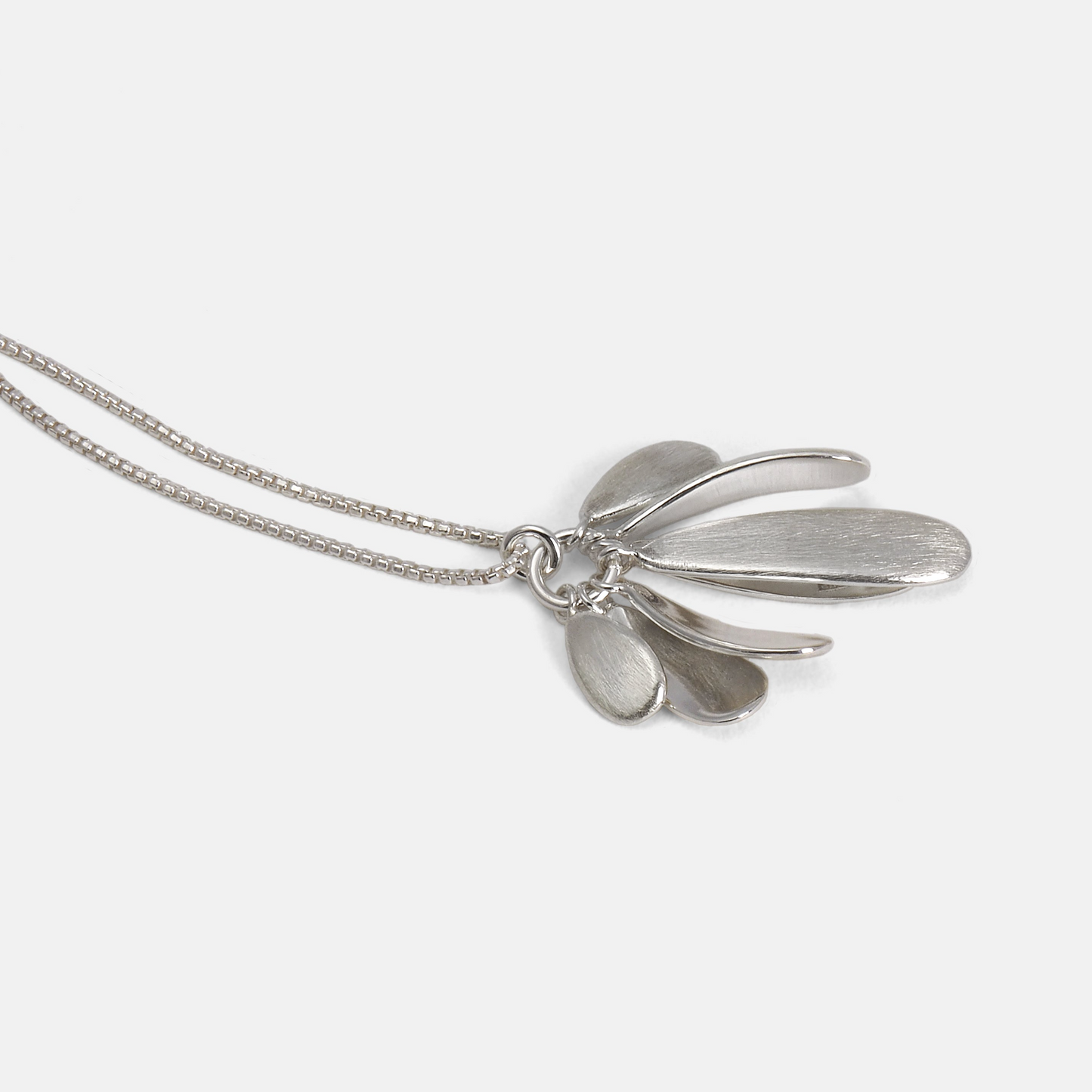 Dahlia Necklace:ネックレス