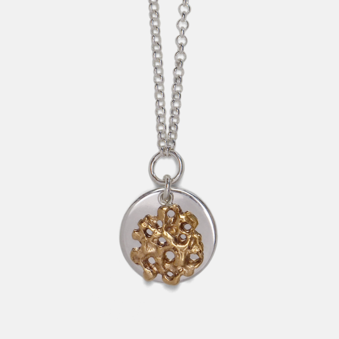 Iris Necklace：ネックレス