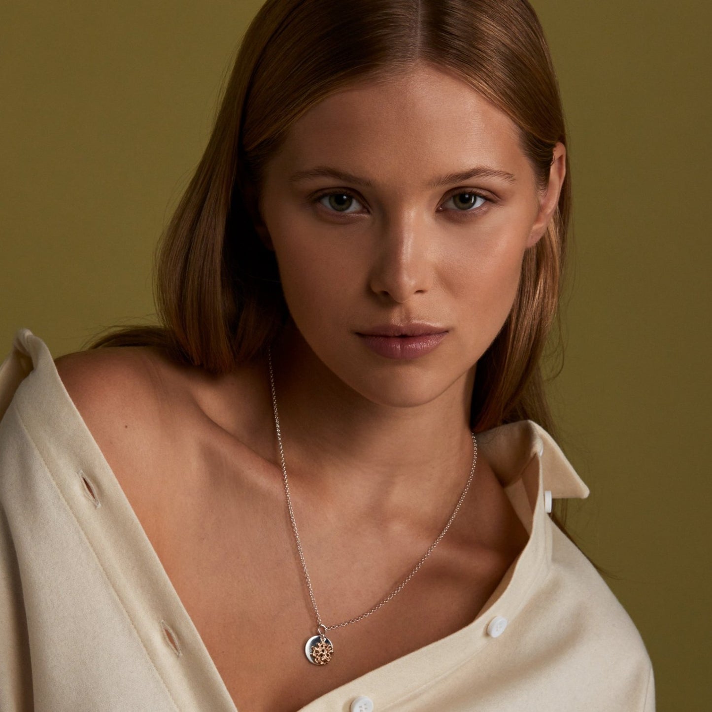 Iris Necklace：ネックレス