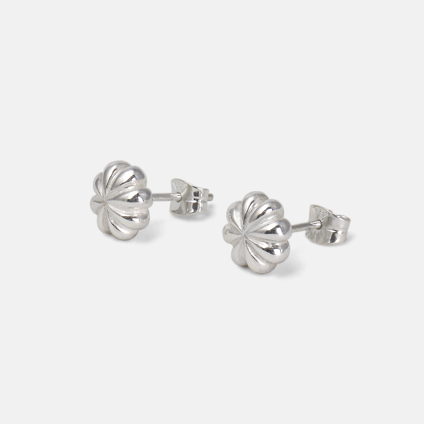 Poppy Earrings：ピアス/ペア販売